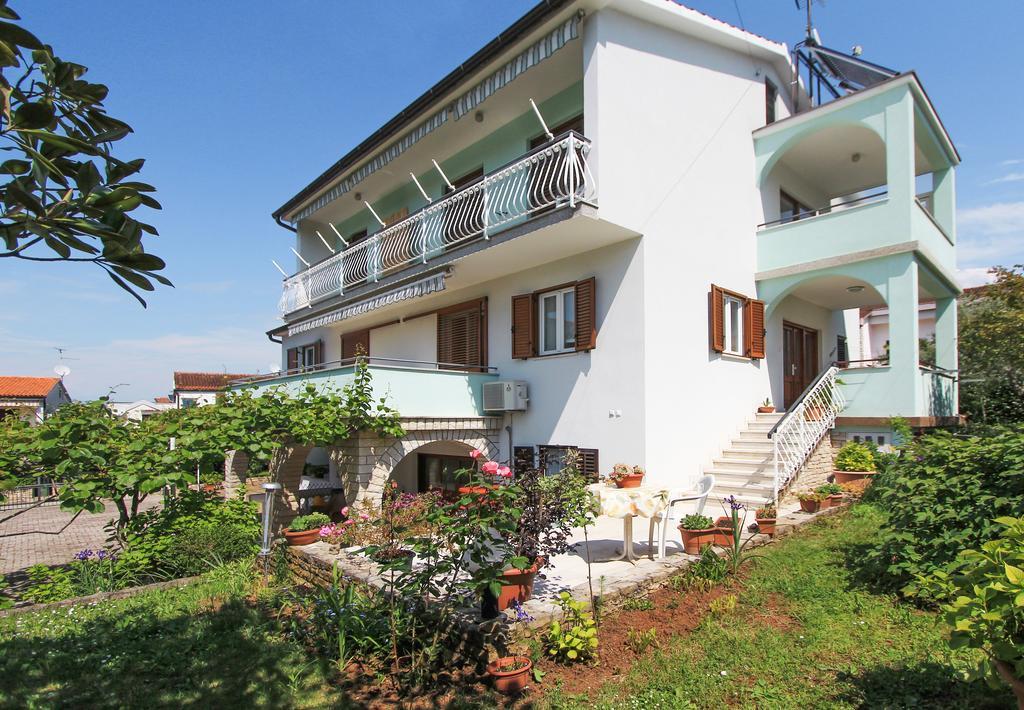 Apartments Silvia Poreč Exterior foto