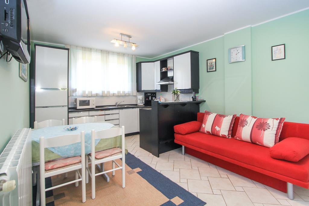 Apartments Silvia Poreč Exterior foto